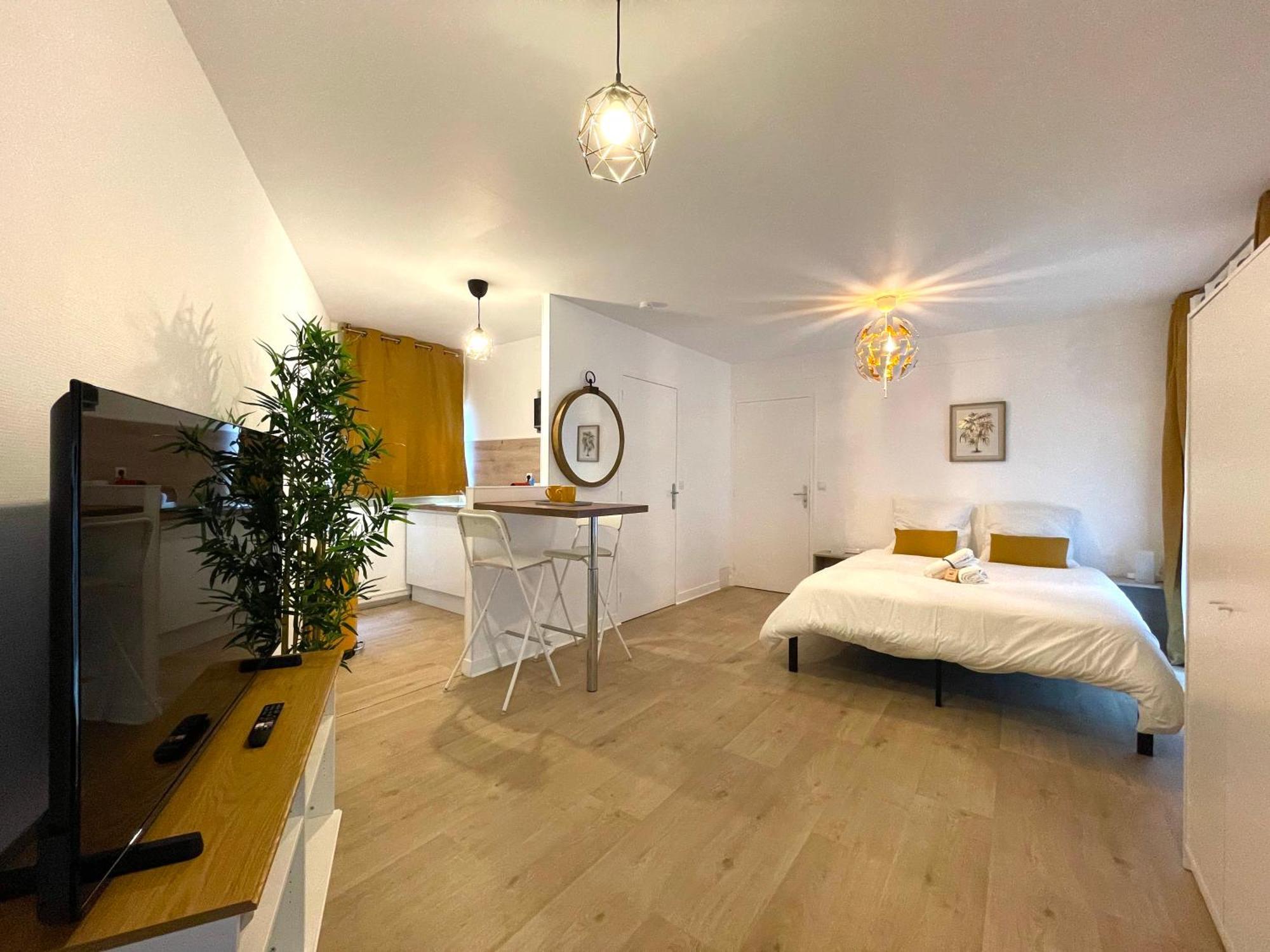 Les Entrepreneurs - Appartements Neufs Et Spacieux, Proche Rer C Et Aeroport Orly Моранжи Экстерьер фото