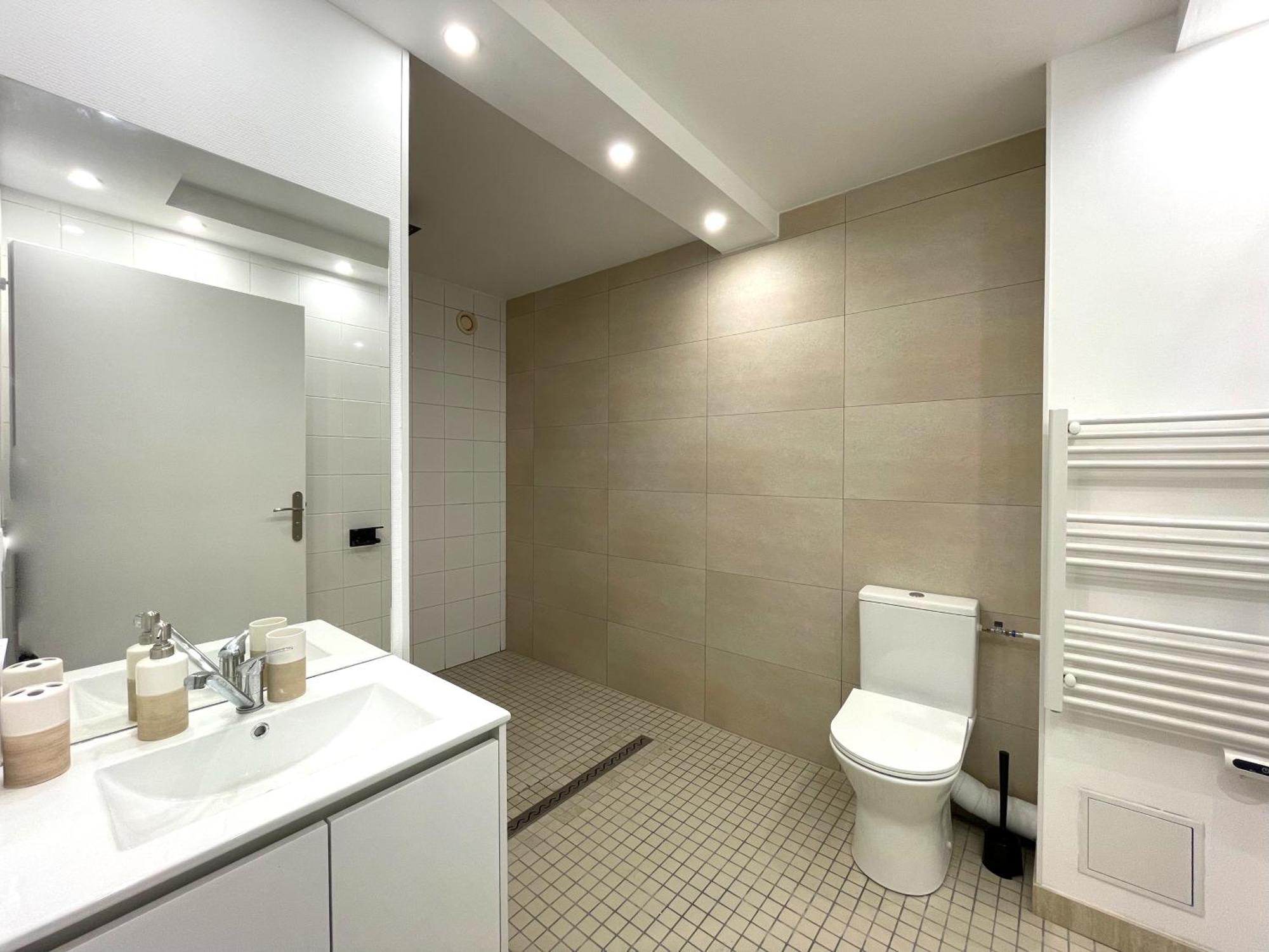 Les Entrepreneurs - Appartements Neufs Et Spacieux, Proche Rer C Et Aeroport Orly Моранжи Экстерьер фото